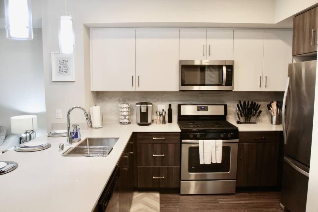 Modern Building -Free Parking - By Choc & St Joseph'S Hospital Apartment Orange Ngoại thất bức ảnh