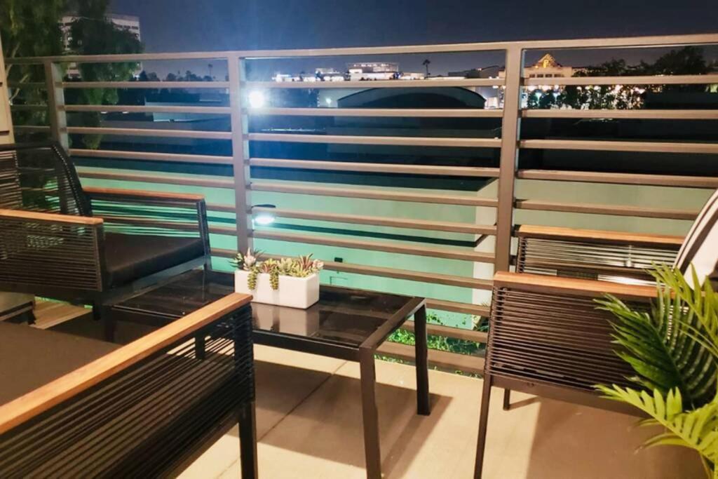 Modern Building -Free Parking - By Choc & St Joseph'S Hospital Apartment Orange Ngoại thất bức ảnh
